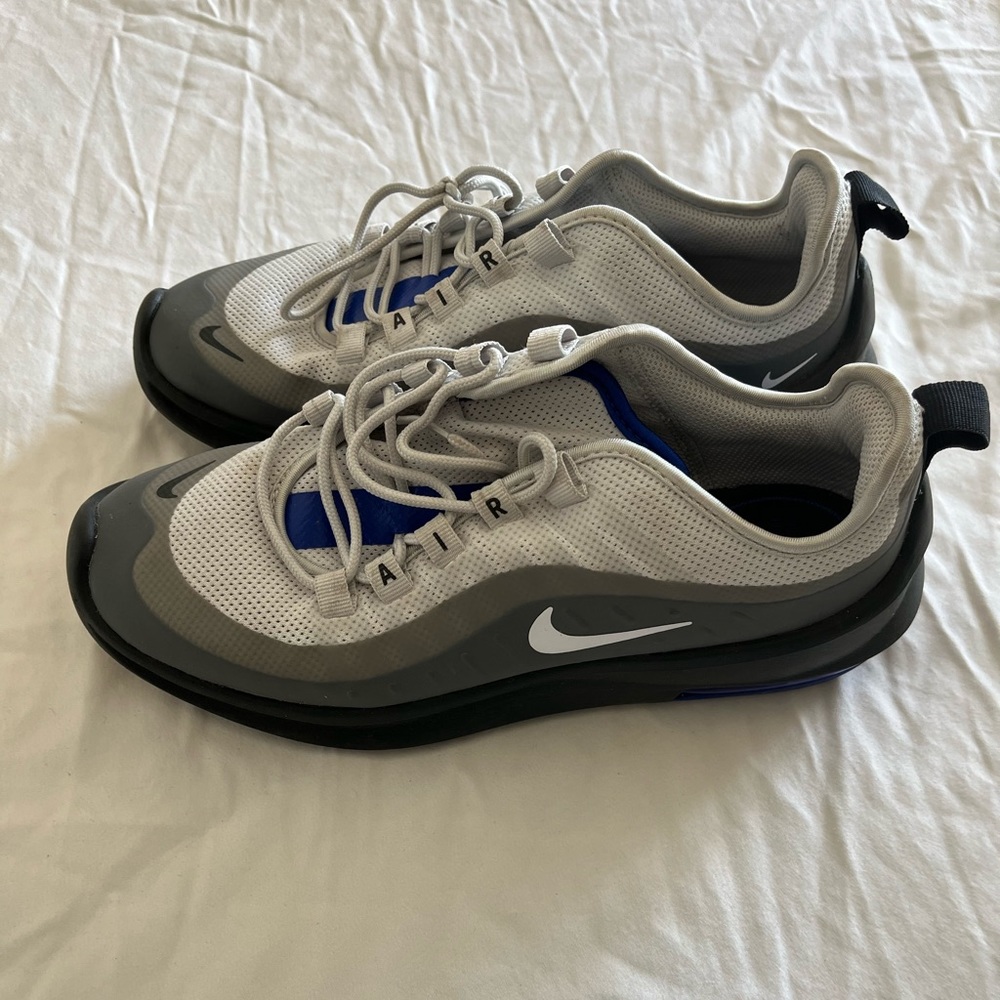 Nike Airs